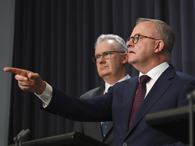 CANBERRA, AUSTRALIA  - NewsWire Photos - December 9, 2024: Minister for Home Affairs of Australia, Tony Burke, Prime Minister Anthony Albanese, Australian Federal Police Commissioner, Reece Kershaw, Attorney-General of Australia, Mark Dreyfus and Director-General of Security of Australia, Mike Burgess hold a press conference at Parliament House in Canberra. Picture: NewsWire / Martin Ollman