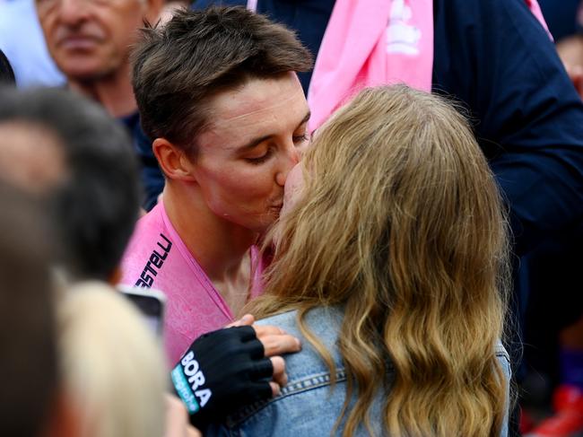 VERONA, ITALY - MAY 29: Jai Hindley of Australia and Team Bora - Hansgrohe Pink Leader Jersey celebrates as final overall winner at the Arena di Verona with his girlfriend during the 105th Giro d'Italia 2022, Stage 21 a 17,4km individual time trial stage from Verona to Verona / ITT / #Giro / #WorldTour / on May 29, 2022 in Verona, Italy. (Photo by Tim de Waele/Getty Images)