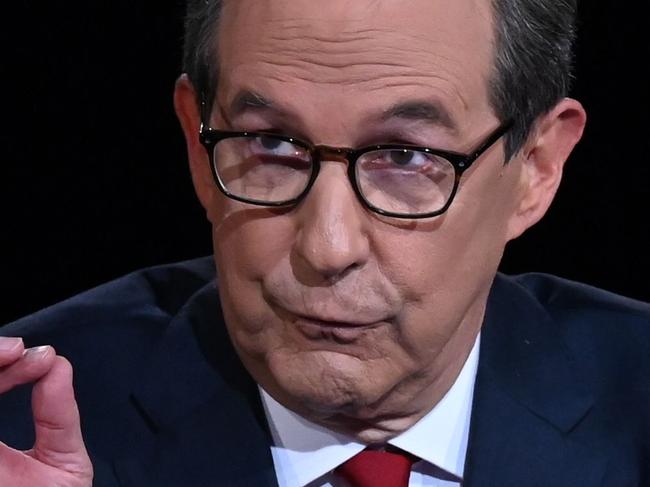 Debate moderator and Fox News anchor Chris Wallace directs the first presidential debate at Case Western Reserve University and Cleveland Clinic in Cleveland, Ohio, on September 29, 2020. (Photo by Olivier Douliery / POOL / AFP)