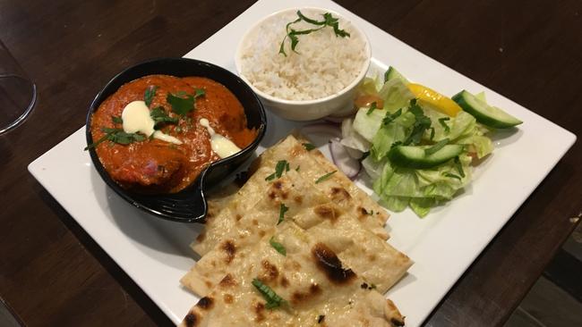 Butter Chicken combo with rice, naan bread and salad