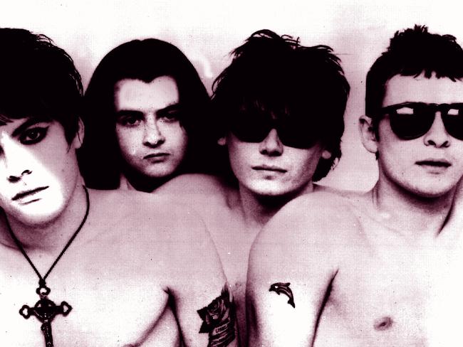 Richey James with members of rock band Manic Street Preachers. band/manic/street/preachers