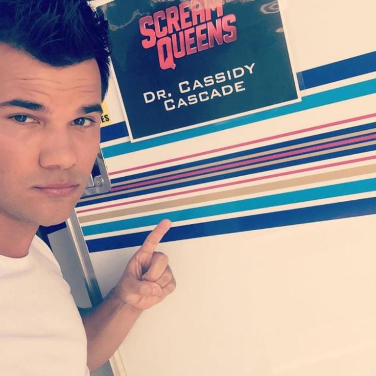 Taylor Lautner thrills fans with a first look on the set of ‘Scream Queens’, “Day 1! Let’s do this..” Picture: Instagram