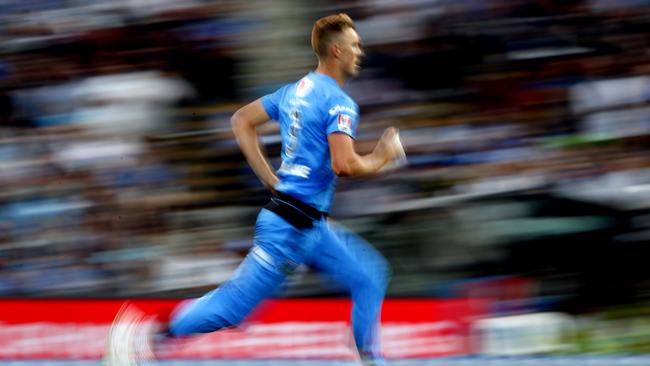 Billy Stanlake of the Strikers during the Big Bash League match between the Adelaide Strikers and Sydney Thunder at Adelaide Oval on December 31. Picture: AAP