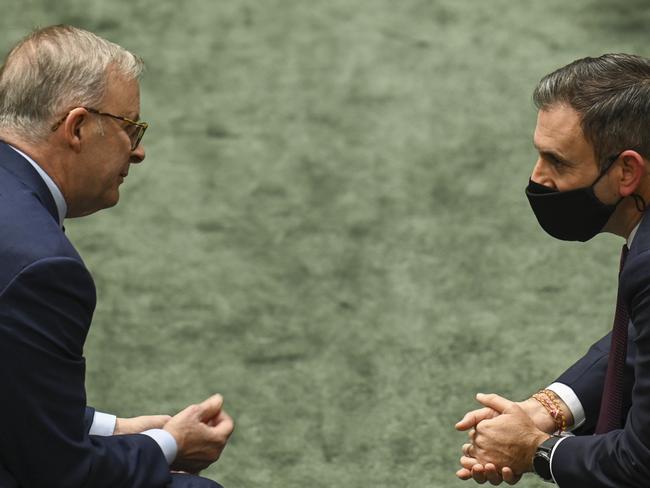 CANBERRA, AUSTRALIA - JULY 28: Australian Prime Minister Anthony Albanese and Federal Treasurer Jim Chalmers speak during Question Time at Parliament House on July 28, 2022 in Canberra, Australia. The 47th parliament is sitting for the first time this week following Labor's victory over the Coalition government in the Australian Federal Election on 21 May 2022. (Photo by Martin Ollman/Getty Images)