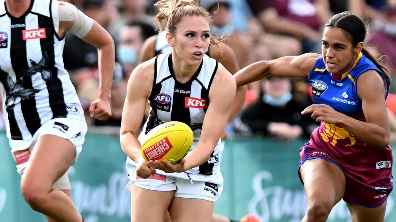 AFLW Round 6 teams: Daisy Pearce on hot weather policy, all the ins and outs, expert tips and news