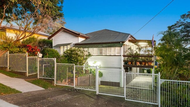 94 Lloyd St, Alderley goes to auction at 3pm