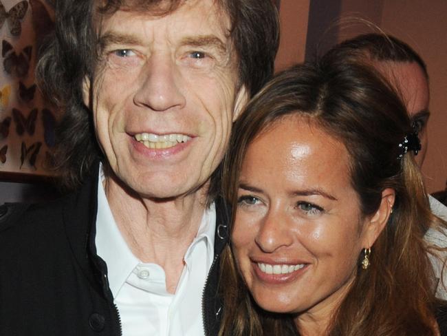 LONDON, ENGLAND - NOVEMBER 25:  (EMBARGOED FOR PUBLICATION IN UK TABLOID NEWSPAPERS UNTIL 48 HOURS AFTER CREATE DATE AND TIME. MANDATORY CREDIT PHOTO BY DAVE M. BENETT/GETTY IMAGES REQUIRED)  Mick and Jade Jagger attend the Jade Jagger shop opening party on November 25, 2009 in London, England.  (Photo by Dave M. Benett/Getty Images)