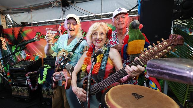 Vance Fahey and Nikki Lowmass were joined by Brian Pitcher on bongo drums for the free concert, which was attended by over 200 Jimmy Buffet fans. Picture: Brendan Radke