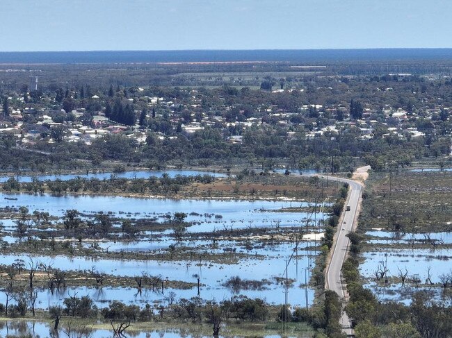 Bookpurnong Road had been reduced to 60km/h between Berri and Kemp Road as of November 22, as water levels move closer to the road. Picture: SA Infrastructure and Transport