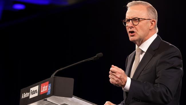 Federal Opposition leader Anthony Albanese speaks during the Labor Party election campaign launch in Perth. Picture: Paul Kane/Getty Images