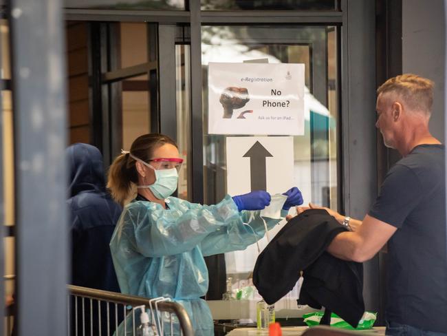 The queue for testing at the Royal Melbourne Hospital. Picture: Jason Edwards