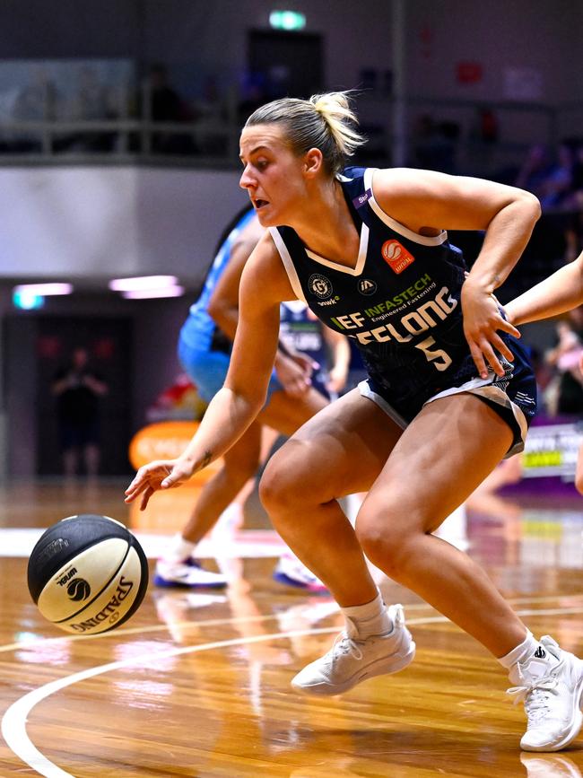 Elissa Brett in action for Geelong United. Picture: Adam Trafford/Getty Images