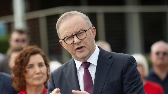 The Prime Minister, Anthony Albanese, at the Frankston Bowls Club in Frankston, to deliver a press conference with Labor candidate for Dunkley, Jodie Belyea. Picture: NCA NewsWire / Nicki Connolly