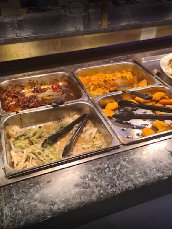 One customer called out the buffet’s poor hygiene and minimal food options. Picture: Google Reviews