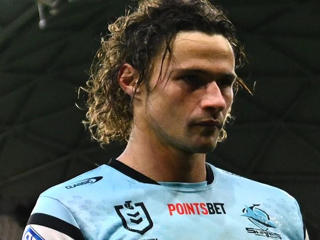 MELBOURNE, AUSTRALIA - SEPTEMBER 14:  Cameron McInnes and Nicho Hynes of the Sharks walk off the field after losing the NRL Qualifying Final match between Melbourne Storm and Cronulla Sharks at AAMI Park on September 14, 2024 in Melbourne, Australia. (Photo by Quinn Rooney/Getty Images)