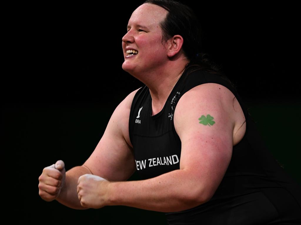 Laurel Hubbard weightlifter