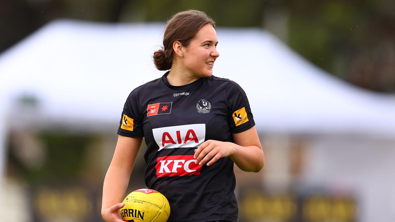 The support network driving Clark’s AFLW dream