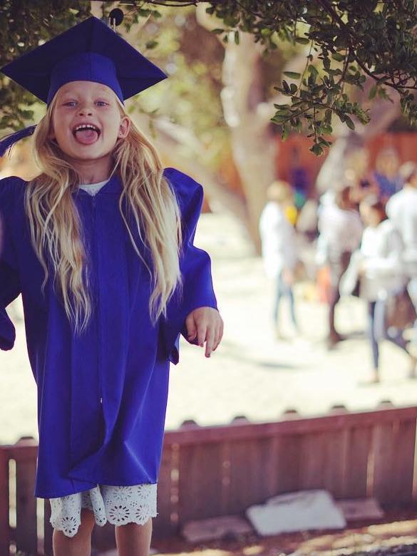 Jessica Simpson can't cope with the prospect of her daughter going to Kindergarten... 