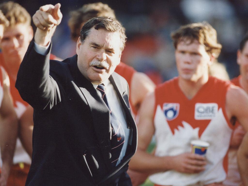 Ron Barassi stood up for Damian Drum despite the reserves coach giving him a spray moments before.