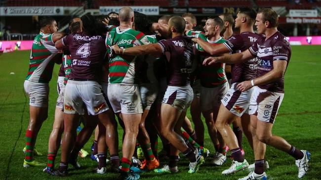 Things got heated at Brookvale Oval. Digital image by David Hossack � NRL Photos