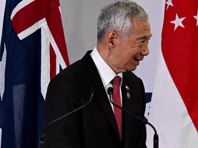 CORRECTION / Singapore's Prime Minister Lee Hsien Loong (L) speaks in a press conference with Australia's Prime Minister Anthony Albanese (R) during the 50th ASEAN-Australia Special Summit in Melbourne on March 5, 2024. (Photo by William WEST / AFP) / âThe erroneous mention[s] appearing in the metadata of this photo by William WEST has been modified in AFP systems in the following manner: [March 5, 2024] instead of [March 4, 2024]. Please immediately remove the erroneous mention[s] from all your online services and delete it (them) from your servers. If you have been authorized by AFP to distribute it (them) to third parties, please ensure that the same actions are carried out by them. Failure to promptly comply with these instructions will entail liability on your part for any continued or post notification usage. Therefore we thank you very much for all your attention and prompt action. We are sorry for the inconvenience this notification may cause and remain at your disposal for any further information you may require.â