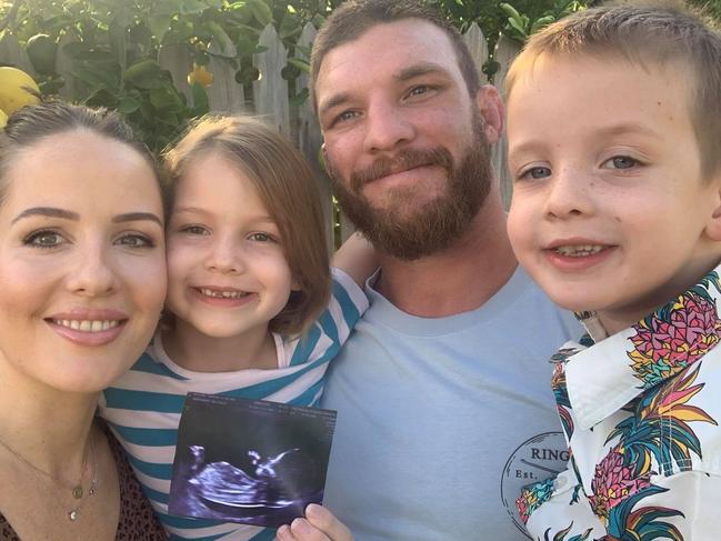 Maiya, 5 and Max, 4 with parents Tanyssa and Josh McGuire announce they're expecting.