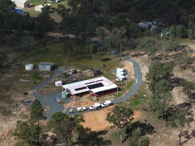 Police on the scene at a home in Emu Lane, Coonabarabran where two children were found dead. Picture: NewsWire