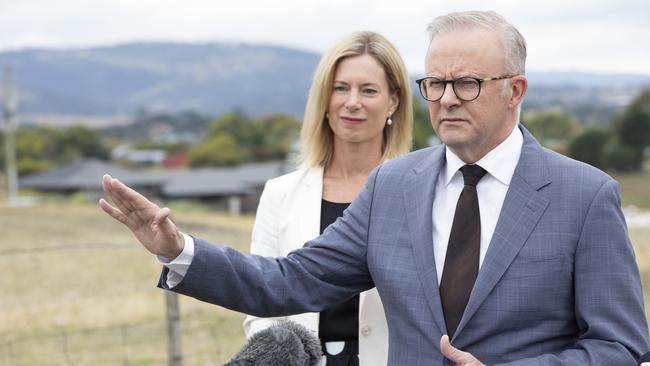 HOBART, AUSTRALIA - NewsWire Photos - JANUARY 15, 2025:, Prime Minister Anthony Albanese appears at a press conference in Hobart. Picture: NewsWire / Eddie Safarik