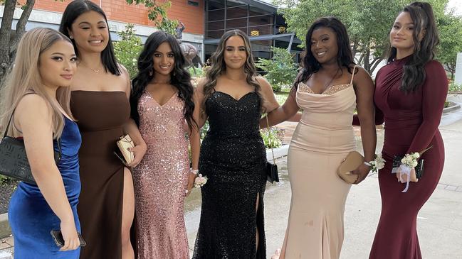 Yna Diaz, Aaliyah Habito, Elanah Sebastian, Alanah Maroun, Davida Sarpong and Zainab Nasiri.