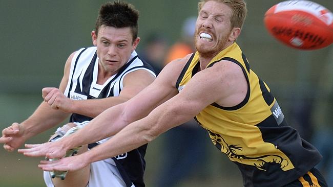 Werribee Districts claim a much-needed scalp, defeating Hoppers ...