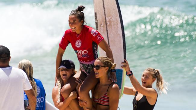 Kobie Enright  after winning the 2018 Carve Pro at Maroubra.