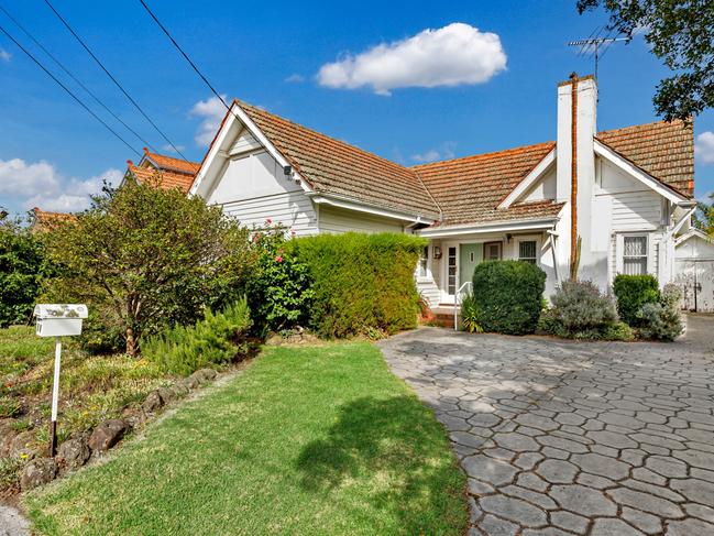 24 McLean Ave, Bentleigh. For Herald Sun Real Estate