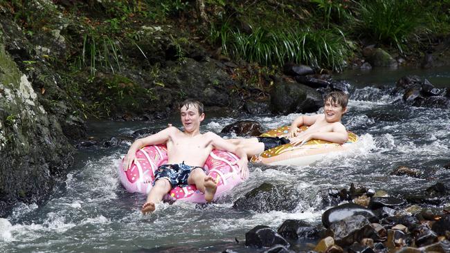 QLD_GCB_NEWS_WATERFALLFUN_30DEC21