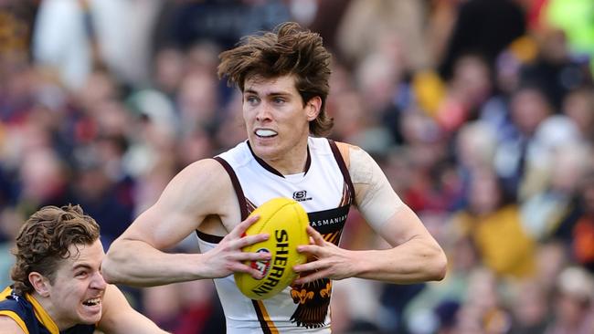 ADELAIDE, AUSTRALIA - JULY 28: Will Day of the Hawks and Zac Taylor of the Crows during the 2024 AFL Round 20 match between the Adelaide Crows and the Hawthorn Hawks at Adelaide Oval on July 28, 2024 in Adelaide, Australia. (Photo by Sarah Reed/AFL Photos via Getty Images)