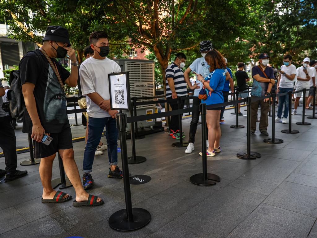 Singaporeans queuing up for the latest iPhone release on September 24. Picture: Feline Lim/Getty Images.