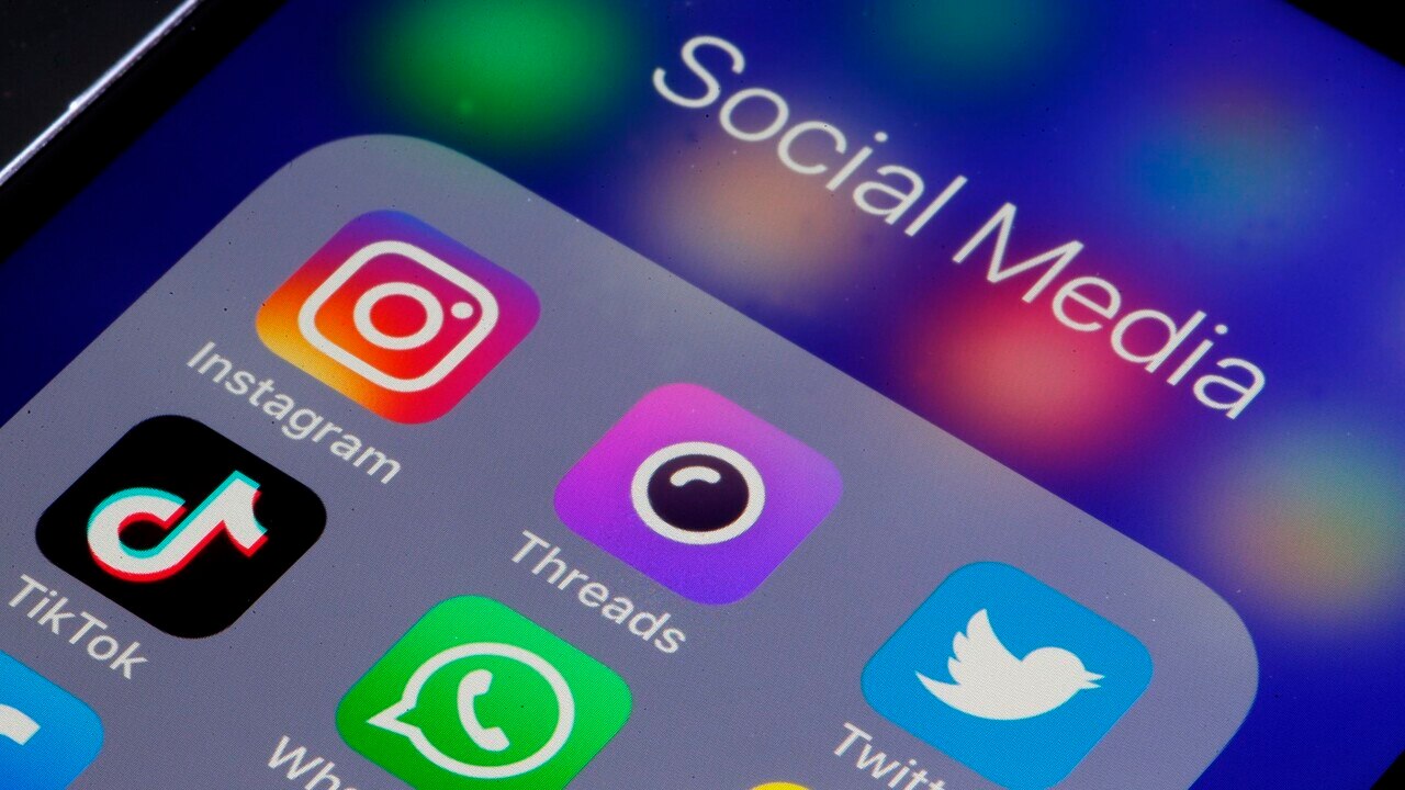 Teenagers hit out at proposed social media ban