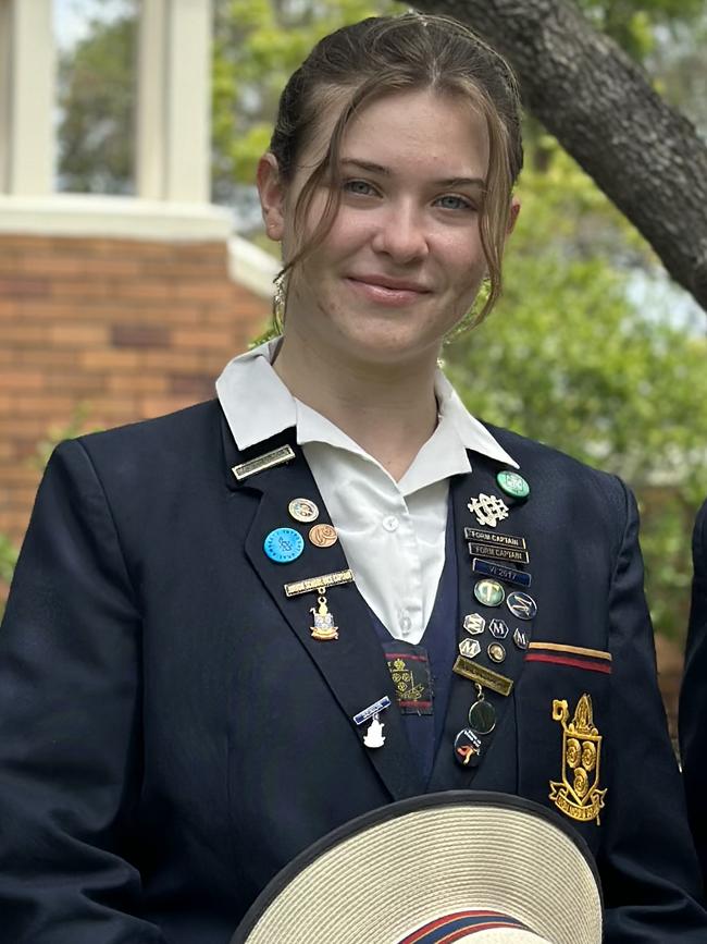 Edi Licciardi (left) and Varvara Litvinova have been named the high achievers at St Hilda's School for 2023. Picture: Supplied