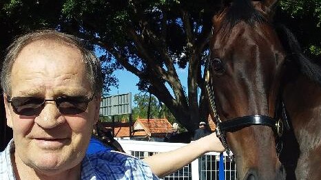 Tommy Raudonikis with race horse Sunday Session. Picture: Supplied.