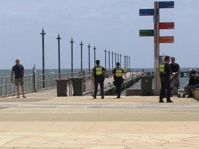 27/12/2024 A woman is fighting for life after being found unresponsive in the water at Frankston Beach in Melbourne. Picture 7 News