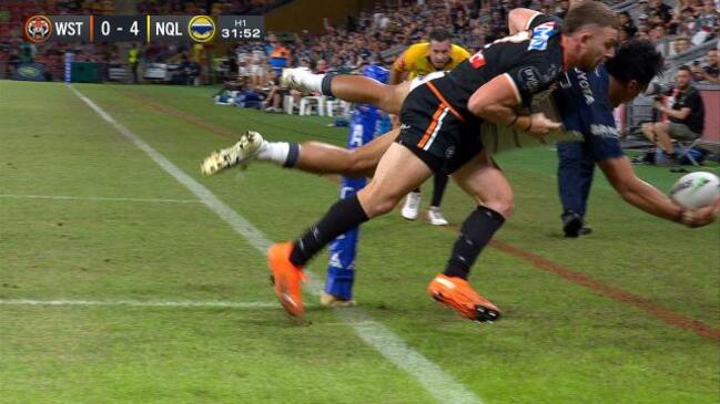 nrl-news-2022-murray-taulagi-miracle-pass-video-cowboys-vs-tigers