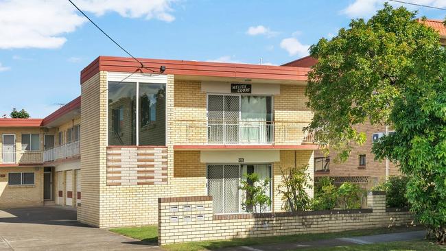 This block of units at 105 Beatrice Terrace, Ascot, is on the market as an 'unmissable investment opportunity'.