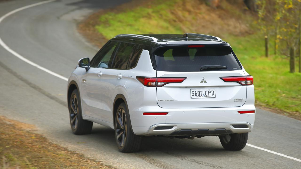 The new Outlander looks sharp with two-tone paint.