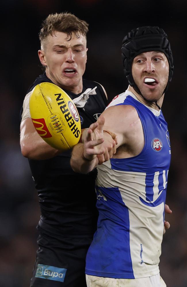 Patrick Cripps competes with Tristan Xerri in the ruck. Picture: Darrian Traynor/Getty Images.