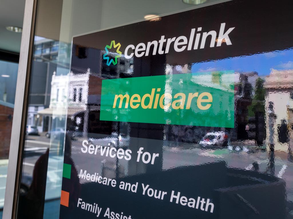 Centrelink payment wait times ‘embarrassing’ says Colin Boyce The