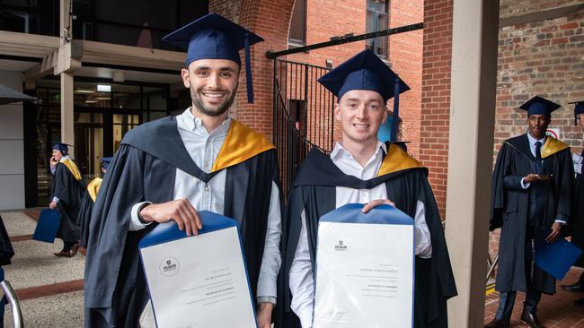 05-10-2023 Deakin University Accounting and Finance Graduation. Jacob Eliopoulos and Matthew Kanizay