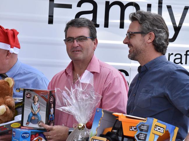 In November 2019 The Daily Examiner editor Bill North teamed up with 2GF radio host Richie Williamson and GDSC general manager Nathan Whiteside to promote and coordinate the Clarence Christmas Bushfire Appeal, which collected several truckloads of gifts, non-perishable food and essential items distributed by the Salvation Army to Clarence Valley bushfire victims.