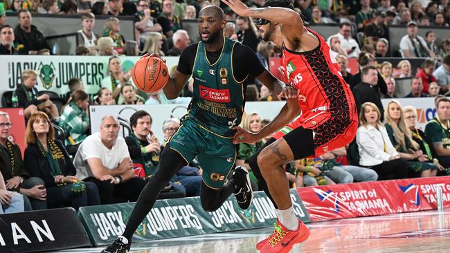 HOBART, AUSTRALIA - OCTOBER 06: Milton Doyle of the Jackjumpers dribbles the ball during the round three NBL match between Tasmania Jackjumpers and Perth Wildcats at MyState Bank Arena, on October 06, 2024, in Hobart, Australia. (Photo by Steve Bell/Getty Images)