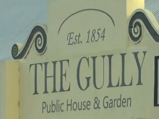 Thieves targeting The Gully Public House and Garden on Friday morning, taking off with a cigarette machine. Picture: 7NEWS