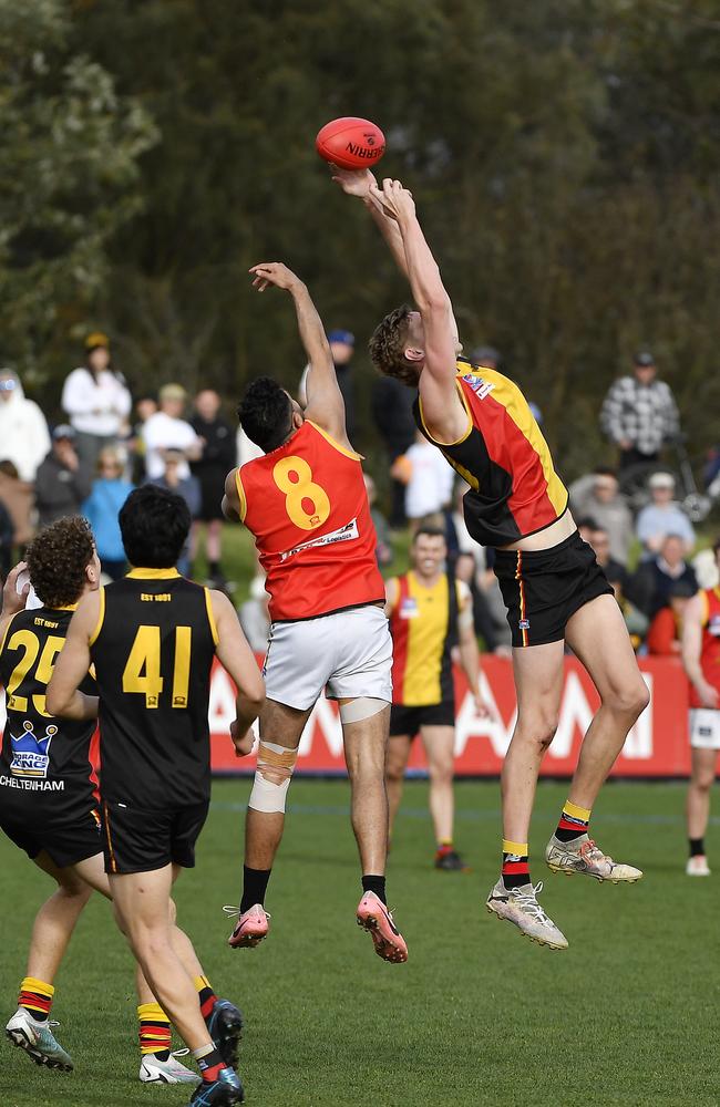 Jacob Edwards reaches for the sky. Picture: Andrew Batsch