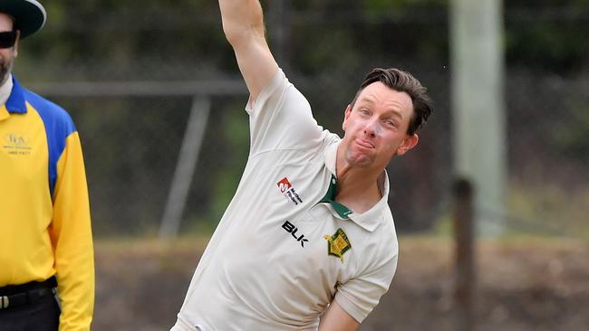 Lucas Skelton celebrated his 100th game for Glen Iris on Saturday. Picture: Andy Brownbill.